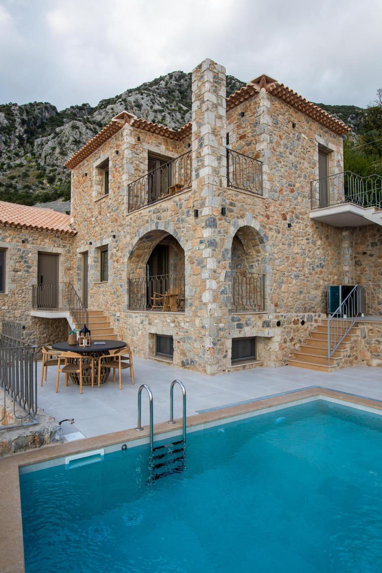 Orithyia Prime Living Villa Kalamata Exterior photo
